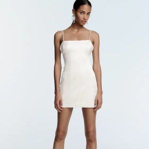 ZARA IVORY/WHITE FITTED SATIN DRESS STRAIGHT NECKLINE SIZE MEDIUM